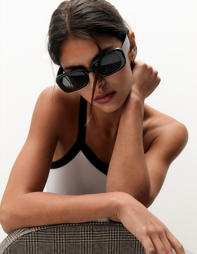 Lunettes de soleil rétro femme noire